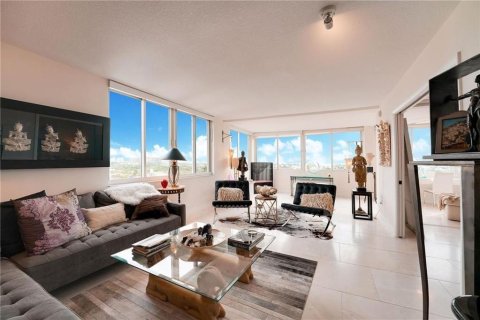Copropriété à vendre à Fort Lauderdale, Floride: 2 chambres, 130.06 m2 № 2413057 - photo 4