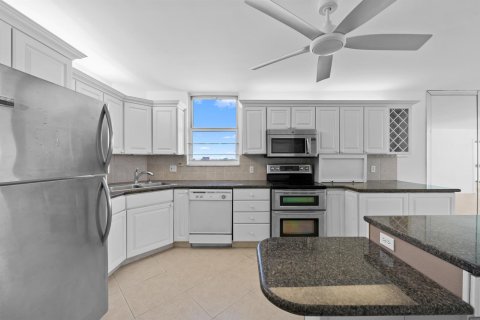 Copropriété à vendre à Fort Lauderdale, Floride: 2 chambres, 130.06 m2 № 2413057 - photo 19