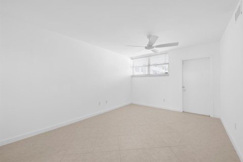 Copropriété à vendre à Fort Lauderdale, Floride: 2 chambres, 130.06 m2 № 2413057 - photo 23