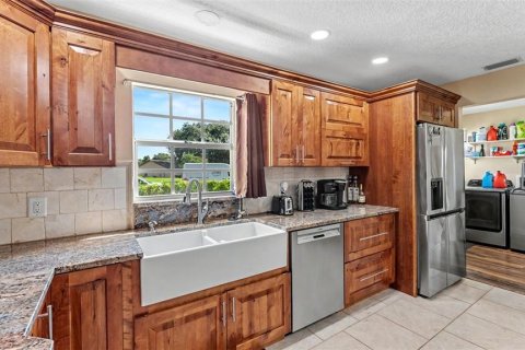 Villa ou maison à vendre à Lakeland, Floride: 4 chambres, 210.89 m2 № 2349928 - photo 10