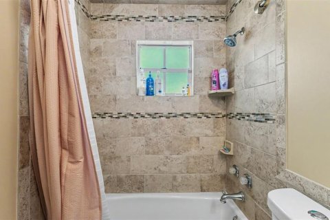 Villa ou maison à vendre à Lakeland, Floride: 4 chambres, 210.89 m2 № 2349928 - photo 24