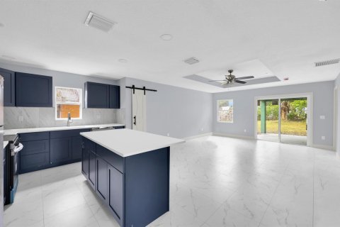 Casa en venta en St. Lucie, Florida, 3 dormitorios, 125.42 m2 № 2177094 - foto 6