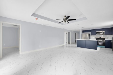 Casa en venta en St. Lucie, Florida, 3 dormitorios, 125.42 m2 № 2177094 - foto 12