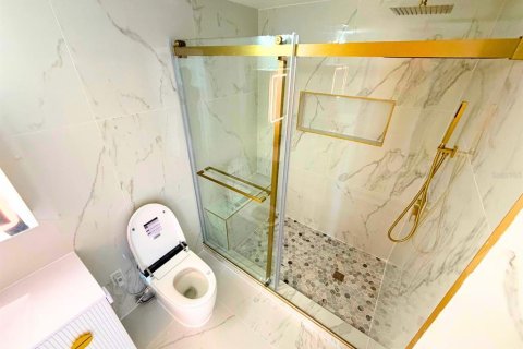 Condominio en venta en Orlando, Florida, 3 dormitorios, 126.53 m2 № 2155702 - foto 18
