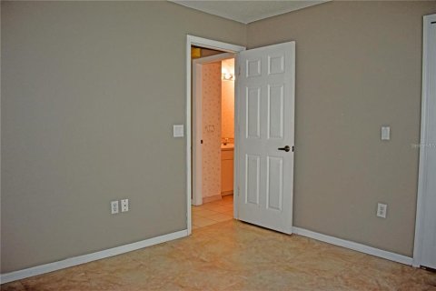 Villa ou maison à louer à Spring Hill, Floride: 3 chambres, 156.82 m2 № 2102384 - photo 23