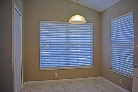 Villa ou maison à louer à Spring Hill, Floride: 3 chambres, 156.82 m2 № 2102384 - photo 8