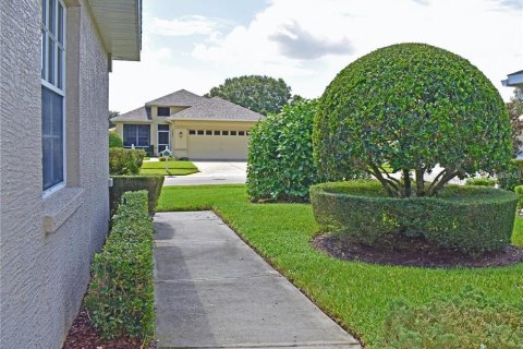 Villa ou maison à louer à Spring Hill, Floride: 3 chambres, 156.82 m2 № 2102384 - photo 5