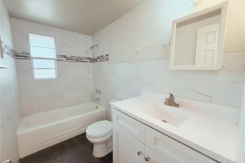 Appartement à louer à Tampa, Floride: 2 chambres, 78.97 m2 № 2118144 - photo 9