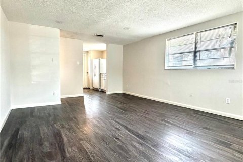 Appartement à louer à Tampa, Floride: 2 chambres, 78.97 m2 № 2118144 - photo 2