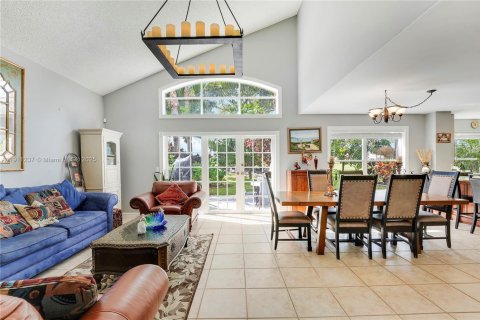 Villa ou maison à vendre à Lake Worth, Floride: 4 chambres, 184.32 m2 № 1968074 - photo 16