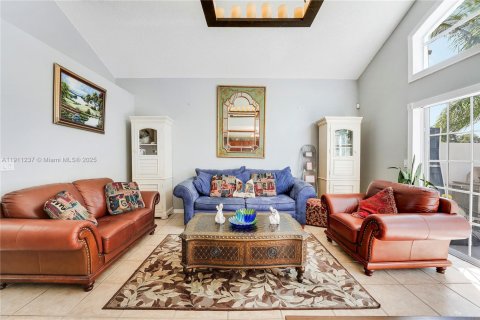 Villa ou maison à vendre à Lake Worth, Floride: 4 chambres, 184.32 m2 № 1968074 - photo 17