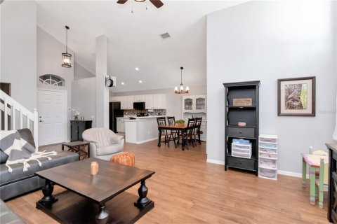 Casa en venta en Wesley Chapel, Florida, 3 dormitorios, 164.81 m2 № 1914930 - foto 8