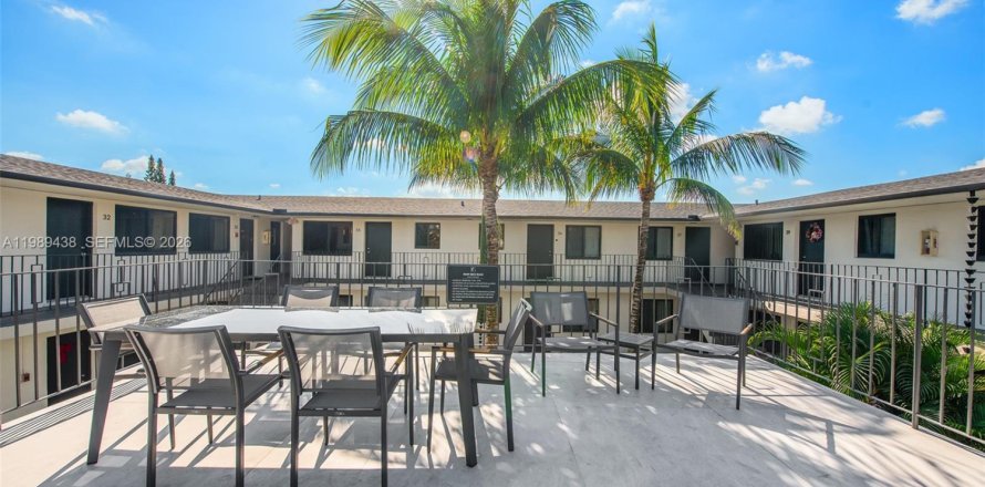 Appartement à Hialeah, Floride 1 chambre, 2651.8 m2 № 2051517