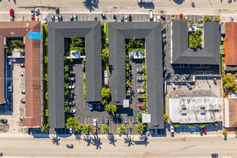 Appartement à louer à Hialeah, Floride: 1 chambre, 2651.8 m2 № 2051517 - photo 2