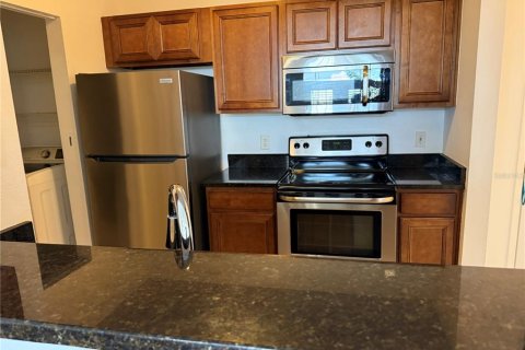 Condominio en alquiler en Celebration, Florida, 2 dormitorios, 95.88 m2 № 1833584 - foto 2
