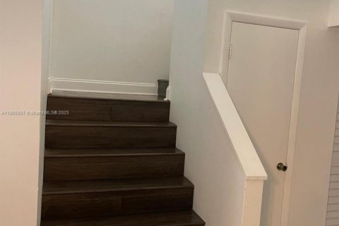 Condo in West Palm Beach, Florida, 2 bedrooms № 1920377 - photo 19