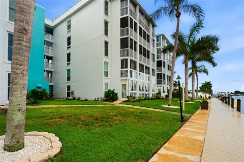 Condominio en venta en Saint Petersburg, Florida, 3 dormitorios, 139.35 m2 № 2288091 - foto 25