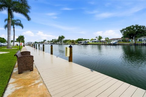 Condominio en venta en Saint Petersburg, Florida, 3 dormitorios, 139.35 m2 № 2288091 - foto 23