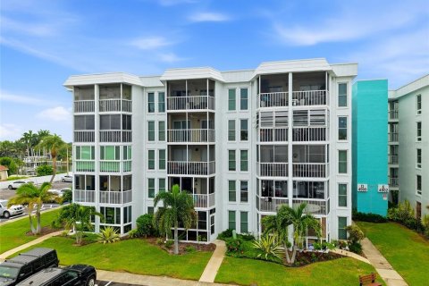 Condominio en venta en Saint Petersburg, Florida, 3 dormitorios, 139.35 m2 № 2288091 - foto 27