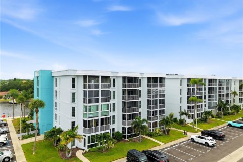 Condominio en venta en Saint Petersburg, Florida, 3 dormitorios, 139.35 m2 № 2288091 - foto 29