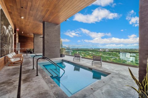 Condo in Miami, Florida, 2 bedrooms № 2082319 - photo 19