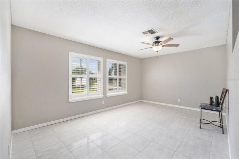 Casa en venta en Port Richey, Florida, 3 dormitorios, 211.35 m2 № 1851397 - foto 7
