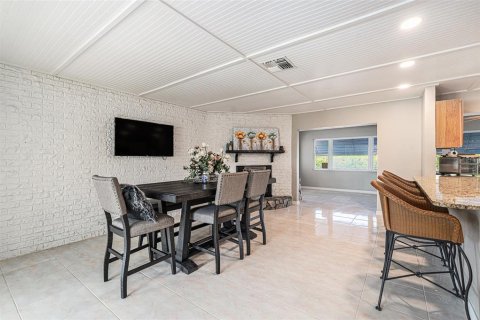 Casa en venta en Port Richey, Florida, 3 dormitorios, 211.35 m2 № 1851397 - foto 11