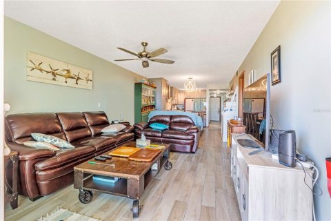 Copropriété à vendre à Ormond Beach, Floride: 2 chambres, 106.84 m2 № 2215752 - photo 21