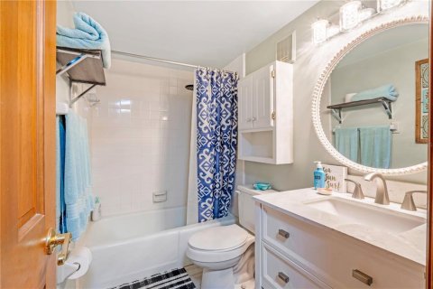 Copropriété à vendre à Ormond Beach, Floride: 2 chambres, 106.84 m2 № 2215752 - photo 2