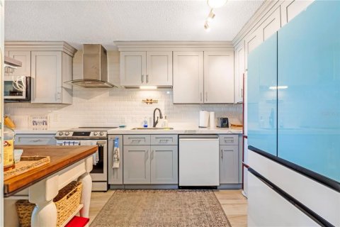 Copropriété à vendre à Ormond Beach, Floride: 2 chambres, 106.84 m2 № 2215752 - photo 13