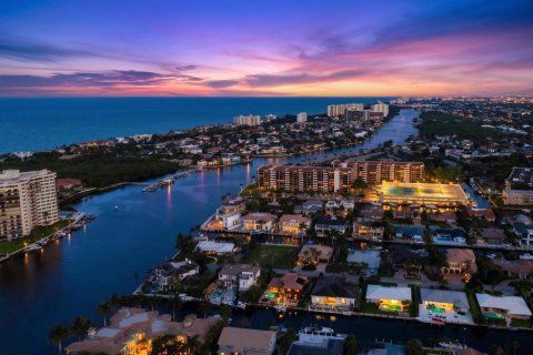 House in Boca Raton, Florida 3 rooms, 577.29 sq.m. № 2180320 - photo 3