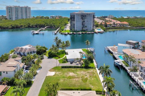 House in Boca Raton, Florida 3 rooms, 577.29 sq.m. № 2180320 - photo 13