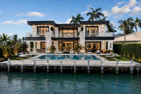 House in Boca Raton, Florida 3 rooms, 577.29 sq.m. № 2180320 - photo 2