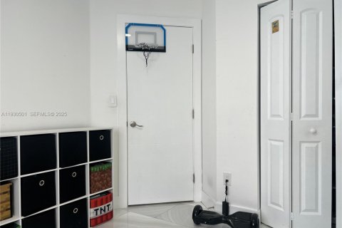 Купить виллу или дом в Майами, Флорида 3 спальни, 147.34м2, № 1989224 - фото 24