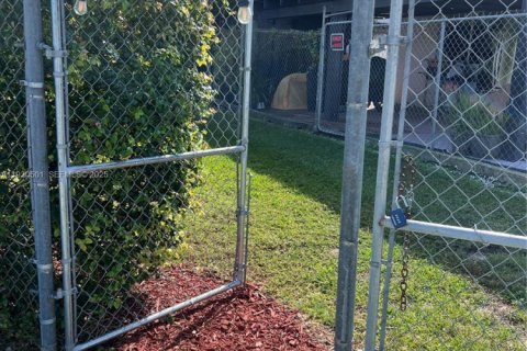 Купить виллу или дом в Майами, Флорида 3 спальни, 147.34м2, № 1989224 - фото 10