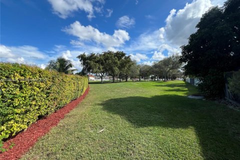 Купить виллу или дом в Майами, Флорида 3 спальни, 147.34м2, № 1989224 - фото 11