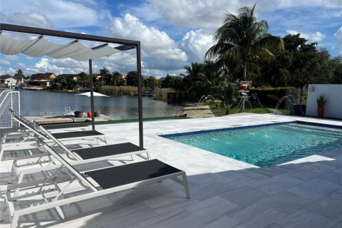 Купить виллу или дом в Майами, Флорида 3 спальни, 147.34м2, № 1989224 - фото 4