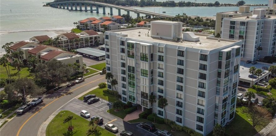 Condo à Clearwater, Floride, 2 chambres  № 2412661