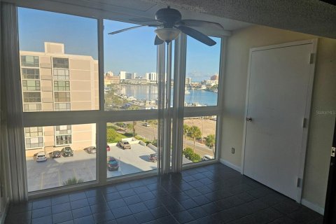 Copropriété à louer à Clearwater, Floride: 2 chambres, 121.7 m2 № 2412661 - photo 13