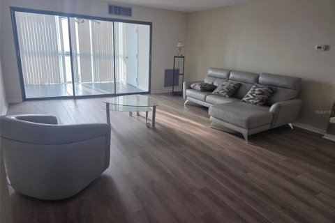 Copropriété à louer à Clearwater, Floride: 2 chambres, 121.7 m2 № 2412661 - photo 11