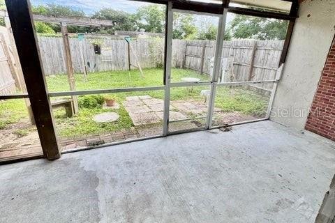 Townhouse in Titusville, Florida 2 bedrooms, 89.37 sq.m. № 2215398 - photo 12