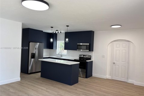Villa ou maison à louer à North Miami Beach, Floride: 3 chambres, 102.19 m2 № 2063392 - photo 6