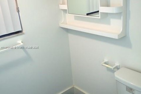 Купить кондоминиум в Санни-Айлс-Бич, Флорида 3 спальни, 129.69м2, № 1969338 - фото 14