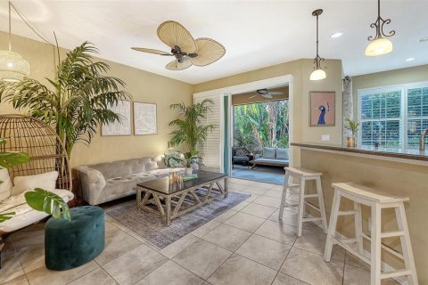 Touwnhouse à vendre à Sarasota, Floride: 3 chambres, 168.9 m2 № 2094390 - photo 12