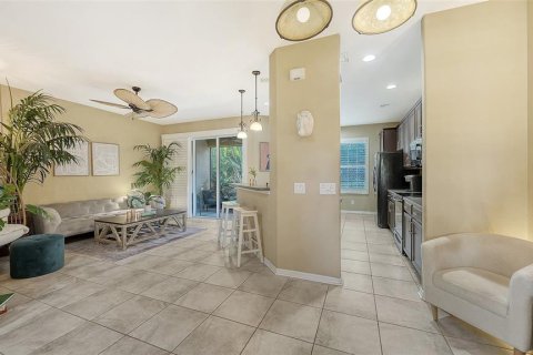 Touwnhouse à vendre à Sarasota, Floride: 3 chambres, 168.9 m2 № 2094390 - photo 8