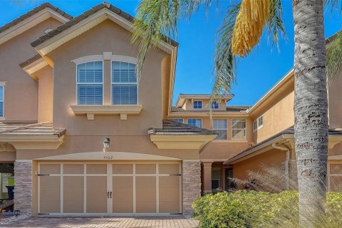 Touwnhouse à vendre à Sarasota, Floride: 3 chambres, 168.9 m2 № 2094390 - photo 2