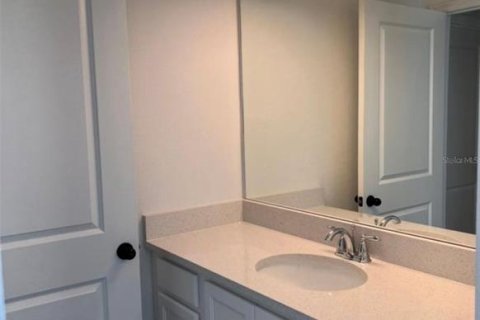 Touwnhouse à louer à Davenport, Floride: 3 chambres, 201.97 m2 № 2386244 - photo 18
