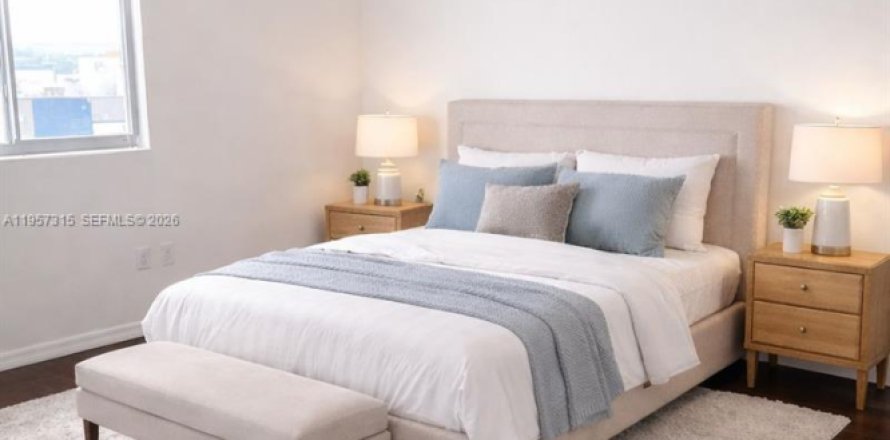 Кондоминиум с 2 спальнями в Майами, Флорида № 2011427