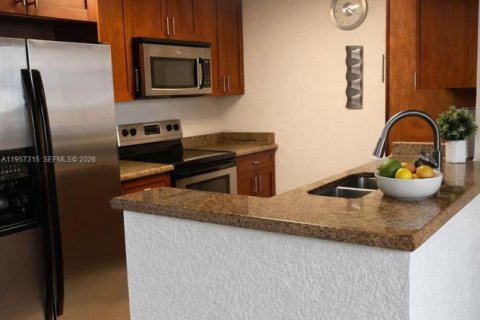 Купить кондоминиум в Майами, Флорида 2 спальни, 91.42м2, № 2011427 - фото 6