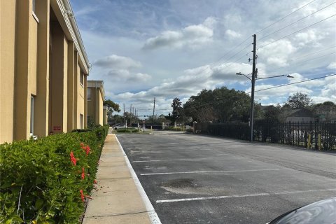 Condo in Casselberry, Florida, 2 bedrooms № 2106314 - photo 4